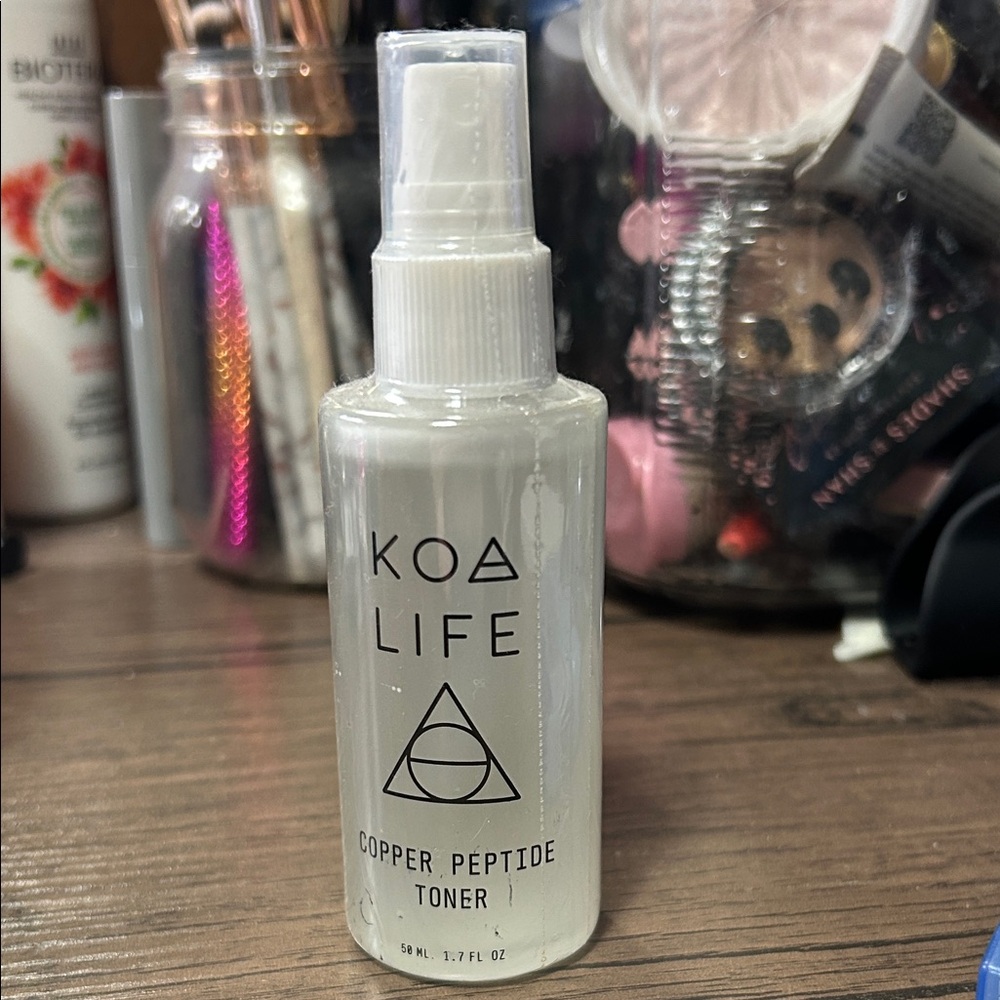 Copper Peptide Toner - White